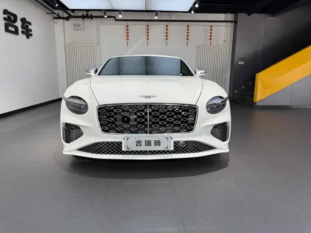 Bentley Continental Plug-in Hybrid — Фото автомобиля 2