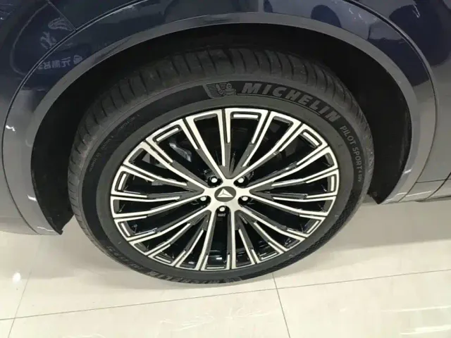 Deepal Deep Blue S09 — Фото автомобиля 22