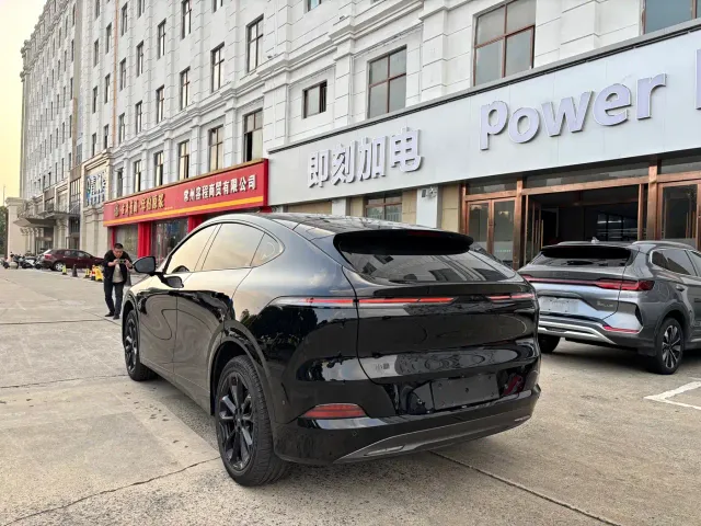 Xpeng G6 — Фото автомобиля 7