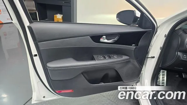 Kia K3 Новый K3 2 поколение — Фото автомобиля 23