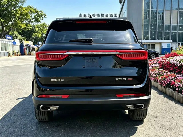 Jetour X90 Pro — Фото автомобиля 14