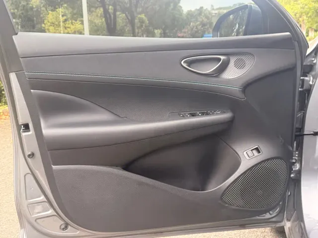 BYD Seal 05 DM-i — Фото автомобиля 7