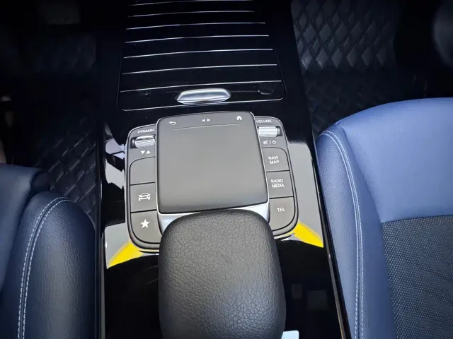 Mercedes-Benz A-Class — Фото автомобиля 14