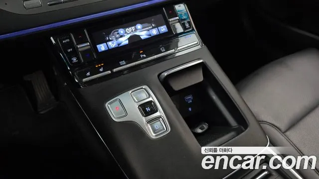 Hyundai Grandeur New — Фото автомобиля 12