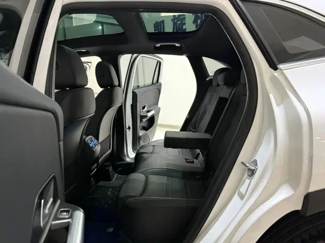 Mercedes-Benz GLA-Class — Фото автомобиля 18