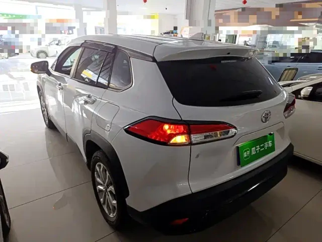 Toyota Frontlander — Фото автомобиля 4