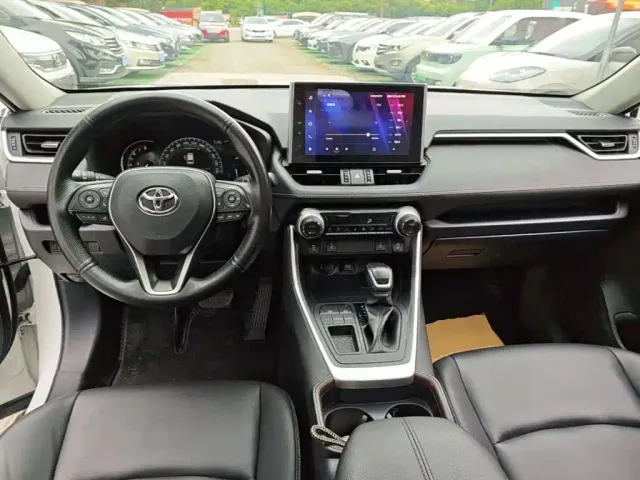 Toyota RAV4 Rongfang 2022 2.0L CVT 2WD Trend Plus Edition — Фото автомобиля 9