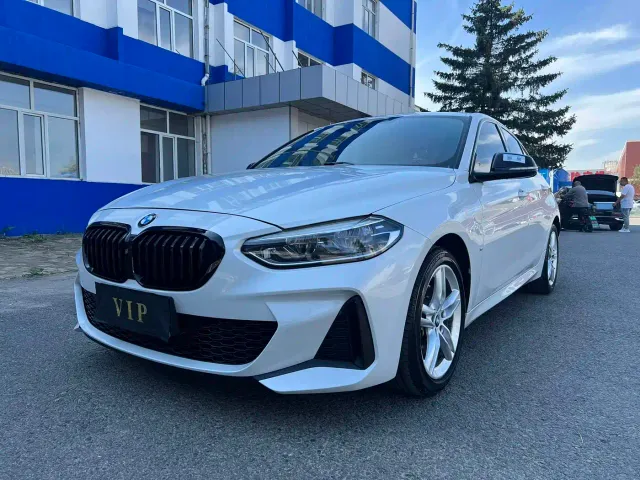 Фотография автомобиля — BMW 1 Series