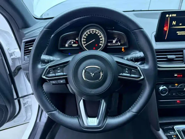 Mazda CX-4 — Фото автомобиля 11
