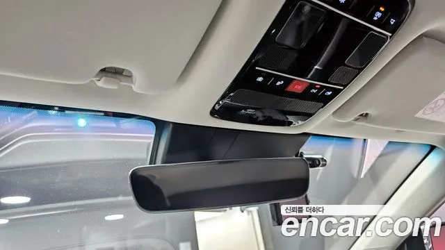 Hyundai Grandeur Grandeur (GN7) 3.5 LPG 2WD (Такси) — Фото автомобиля 18