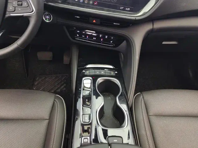 Buick Envision Plus — Фото автомобиля 16