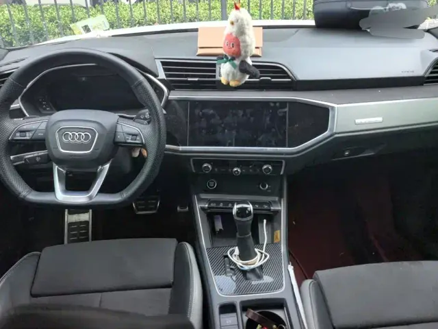Audi Q3 — Фото автомобиля 12