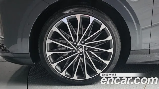 Hyundai Grandeur GN7 — Фото автомобиля 5