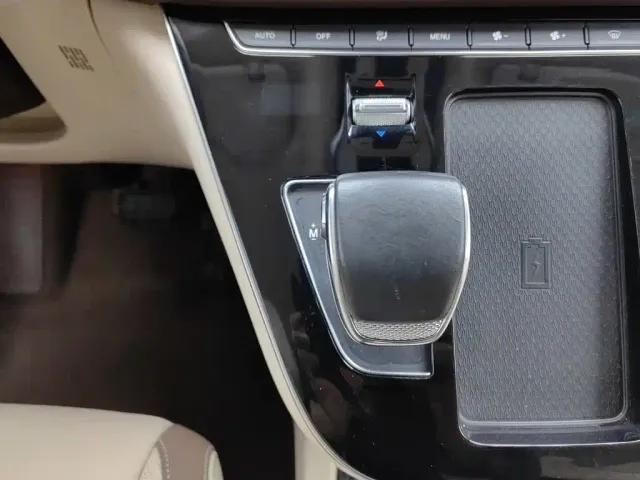 Bestune Besturn M9 — Фото автомобиля 13