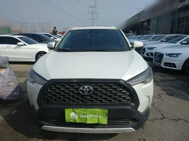 Toyota Corolla Cross — Фото автомобиля 2
