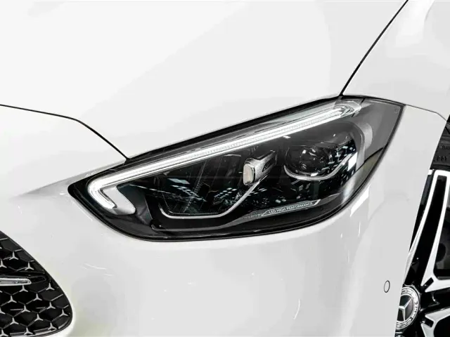 Mercedes-Benz C-Class — Фото автомобиля 4