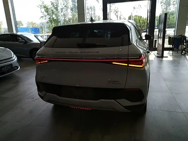BYD Yuan PLUS — Фото автомобиля 5