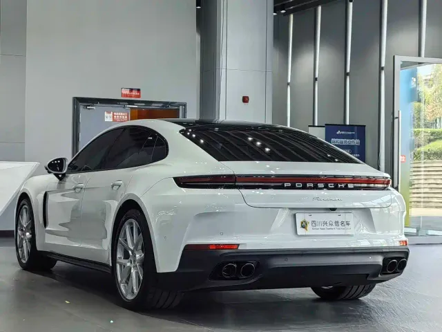 Porsche Panamera — Фото автомобиля 4