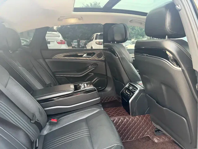 Hongqi H9 — Фото автомобиля 6