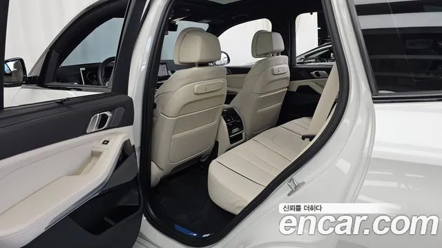 BMW X5 xDrive 40i M Sport — Фото автомобиля 25