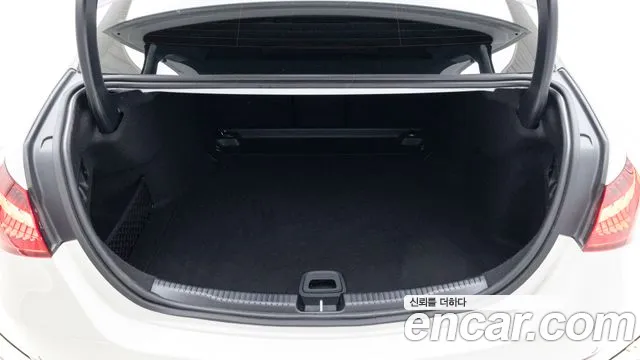 Mercedes-Benz C-Class W206 — Фото автомобиля 10