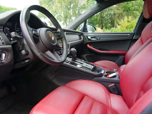 Porsche Macan — Фото автомобиля 14