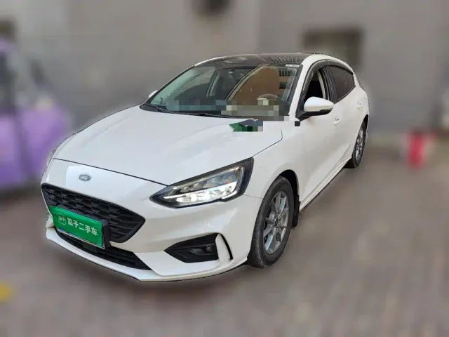 Фотография автомобиля — Ford Focus