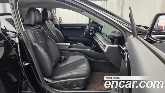 Hyundai Grandeur GN7 — Фото автомобиля 11