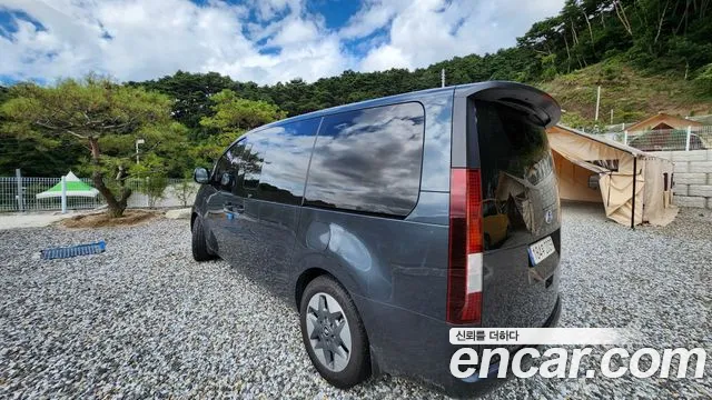 Hyundai Staria — Фото автомобиля 2