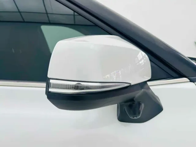 Toyota Highlander — Фото автомобиля 14