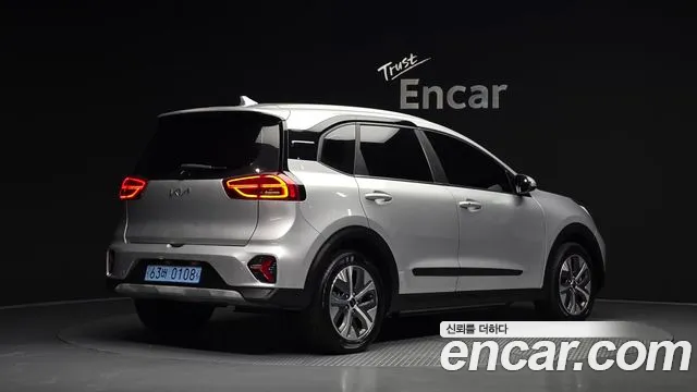 Kia Niro Niro Plus Air — Фото автомобиля 2