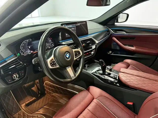 BMW 5 Series — Фото автомобиля 4