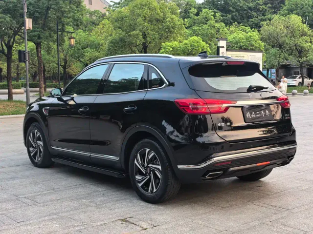 Hongqi HS5 — Фото автомобиля 5