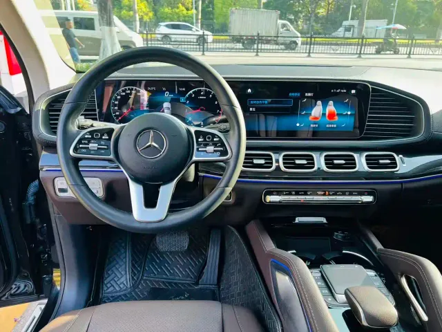 Mercedes-Benz GLE-Class — Фото автомобиля 12