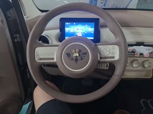 Wuling Hongguang Mini EV — Фото автомобиля 10