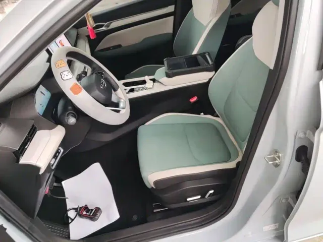 Geely Emgrand L — Фото автомобиля 14