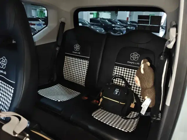 Wuling Hongguang Mini EV — Фото автомобиля 18