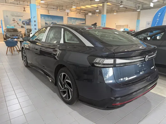 Volkswagen ID.7 Vizzion — Фото автомобиля 7