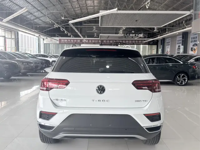 Volkswagen T-Roc — Фото автомобиля 15