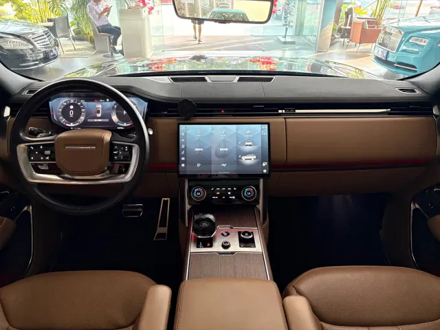 Land Rover Range Rover — Фото автомобиля 11