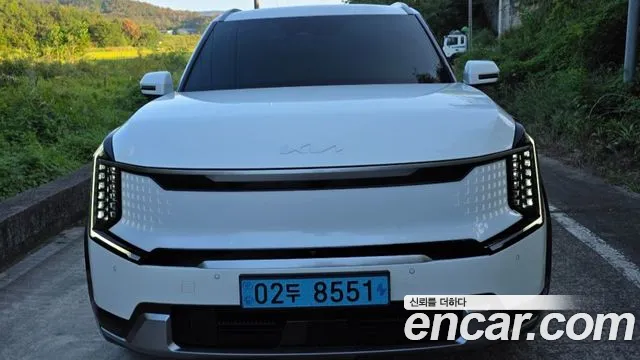 Kia EV9 — Фото автомобиля 3
