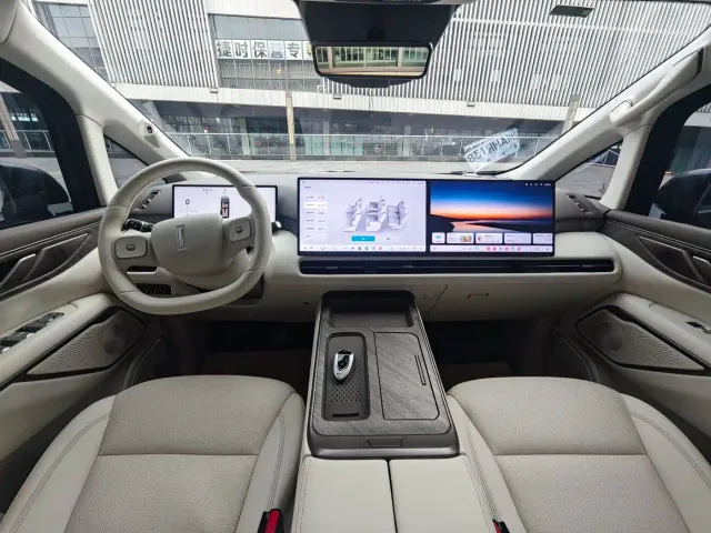 Wey Alpine — Фото автомобиля 15