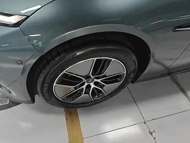 Xpeng P7 — Фото автомобиля 22