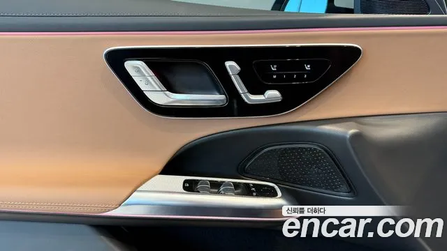 Mercedes-Benz E-Class — Фото автомобиля 18