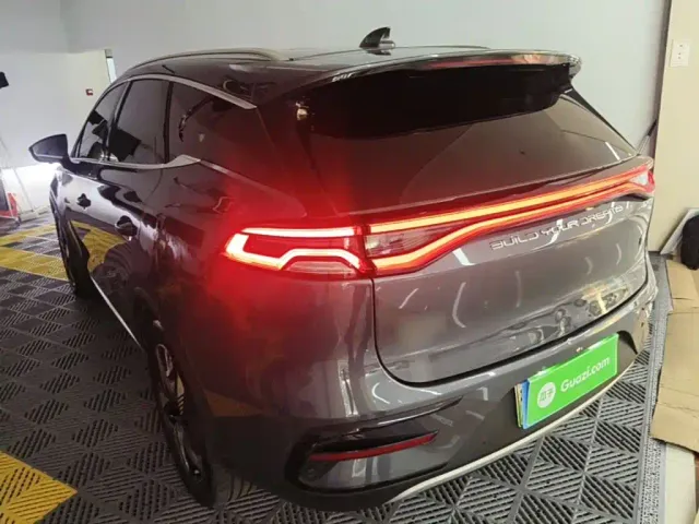 BYD Tang — Фото автомобиля 4