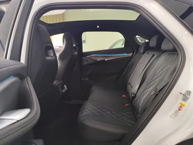 BYD Sealion 07 EV — Фото автомобиля 11