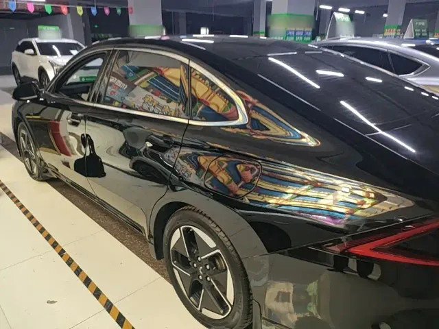 Wuling Starlight — Фото автомобиля 4
