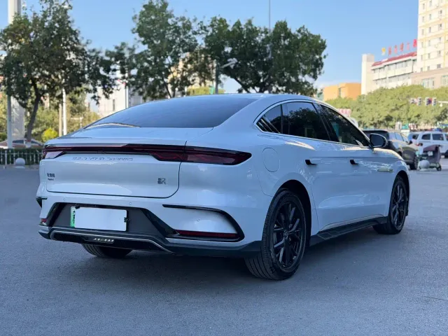 BYD Han — Фото автомобиля 13