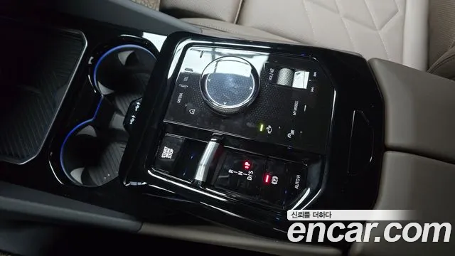 BMW 5 Series G60 — Фото автомобиля 12