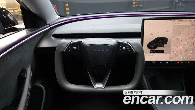 Tesla Model 3 — Фото автомобиля 13